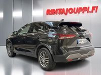 Käytetty Nissan Qashqai N-Connecta 158 HP (116 kW) 2024 Musta Katumaasturi