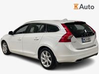 käytetty Volvo V60 D4 Summum ** Nahkaverhoilu VOC Tutkat Suomi-auto **