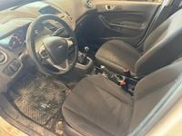 Käytetty Ford Fiesta Trend 109 HP (80 kW) 2016 Valkoinen Viistoperä