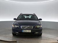 käytetty Volvo V70 V70 5DSTW 2.4 TURBO AUTOMATIC-SW58K7-00-4X4/276 ** Tulossa myyntiin Huutokaupat.com eniten tarjoavalle! **