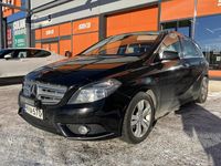 Käytetty Mercedes B180 Business 122 HP (89 kW) 2014 Tila-auto