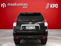 Käytetty Toyota Land Cruiser Luxury 190 HP (139 kW) 2012 Musta Katumaasturi