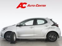 Käytetty Toyota Yaris Hybrid 116 HP (85 kW) 2025 Hopea Viistoperä