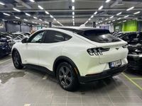 Käytetty Ford Mustang Mach-E 197 kW (269 HP) 2022 Star white 3c/pristine white 3 Katumaasturi