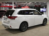 Käytetty Mitsubishi Outlander P-HEV Instyle 135 HP (99 kW) 2019 Valkoinen Farmari
