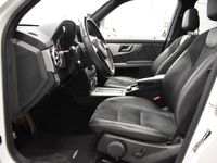 käytetty Mercedes GLK220 CDI 4Matic BlueEfficiency Amg Styling # Vetokoukku, Panoraama, Xenonit, Navigointi, 2 x alut #