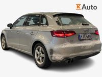 Käytetty Audi A3 Sportback Business 150 HP (110 kW) 2014 Hopea Viistoperä