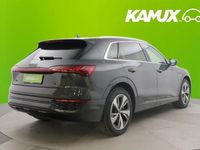 Käytetty Audi Q8 e-tron Advanced 250 kW (340 HP) 2024 Hopea / harmaa Katumaasturi