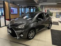 Käytetty Toyota Yaris Active 72 HP (52 kW) 2016 Harmaa Viistoperä