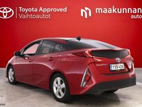 Käytetty Toyota Prius 122 HP (89 kW) 2020 Punainen Viistoperä