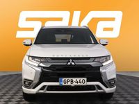 Käytetty Mitsubishi Outlander P-HEV Instyle 224 HP (164 kW) 2019 Katumaasturi