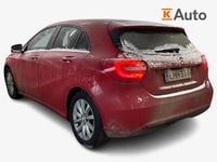 Käytetty Mercedes A160 90 HP (66 kW) 2015 Punainen Viistoperä