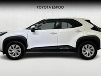 Käytetty Toyota Yaris Cross Active 116 HP (85 kW) 2022 Valkoinen Katumaasturi