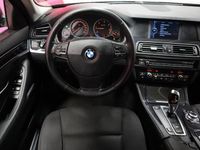 käytetty BMW 520 A F10 Sedan Business #Tutkat #Lohko+Sisä #Osit. sähkösäätöiset istuimet #Tyylikäs!