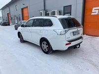 Käytetty Mitsubishi Outlander P-HEV 121 HP (88 kW) 2014 Farmari