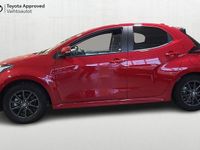 Käytetty Toyota Yaris Hybrid Plus 116 HP (85 kW) 2024 Punainen Viistoperä