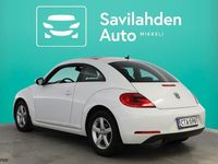 Käytetty VW Beetle Design 105 HP (77 kW) 2015 Valkoinen Viistoperä