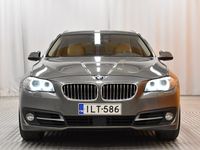 käytetty BMW 520 520 F11 Touring d TwinPower Turbo A xDrive Business Exclusive ** Webasto / Adapt Cruise / P-tutkat / Vaaleat nahat / Sporttipenkit **