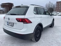 Käytetty VW Tiguan Comfortline 180 HP (132 kW) 2017 Valkoinen Katumaasturi