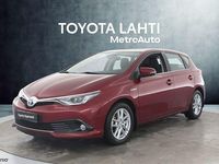 Käytetty Toyota Auris Active 98 HP (72 kW) 2018 Punainen Viistoperä