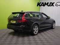 käytetty Volvo V60 CC Cross Country D4 AWD Business aut / Vetokoukku / Adapt. vakkari / Pa-lämmitin / Kysy lisää myyjiltäm