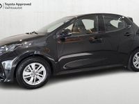 Käytetty Toyota Yaris Hybrid 116 HP (85 kW) 2024 Musta Viistoperä