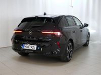 Käytetty Opel Astra Innovation 180 HP (132 kW) 2023 Musta Viistoperä