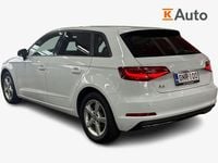 Käytetty Audi A3 Sportback g-tron Business 110 HP (80 kW) 2016 Valkoinen Viistoperä