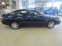 Käytetty Mazda 626 158 HP (116 kW) 1996 Vihreä Viistoperä