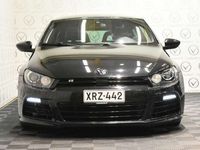 käytetty VW Scirocco R Coupé 2,0 TSI 195 kW - Korkotarjous alk. 2,99%!, ** Sporttinahat / Kattoluukku / Cruise / Dynaudio **