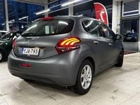 Käytetty Peugeot 208 Active 82 HP (60 kW) 2015 Viistoperä