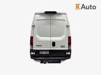 Käytetty Iveco Daily 179 HP (131 kW) 2017