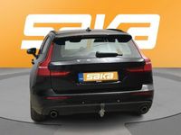 käytetty Volvo V60 T6 TwE AWD Momentum aut ** Tulossa! / Adapt. vakkari / Webasto / ALV / P-tutkat / Koukku / Apple/Android **