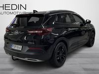Käytetty Opel Grandland X Executive 200 HP (147 kW) 2021 Musta Katumaasturi