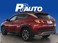 Käytetty Hyundai Matrix Premium 252 HP (185 kW) 2025 Punainen Tila-auto