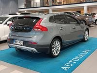 Käytetty Volvo V40 Dynamic 120 HP (88 kW) 2019 Viistoperä