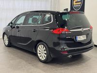 Käytetty Opel Zafira Innovation 170 HP (125 kW) 2016 Musta Tila-auto