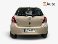 Käytetty Toyota Yaris Edition 99 HP (72 kW) 2011 Hopea Viistoperä