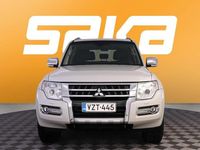 Käytetty Mitsubishi Pajero Instyle 190 HP (139 kW) 2018 Katumaasturi