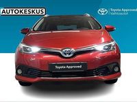 Käytetty Toyota Auris Touring Sports Style 99 HP (72 kW) 2017 Punainen Farmari
