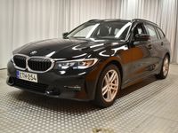 käytetty BMW 320 320 G21 Touring d A Business Sport ** Tulossa / Suomi-auto / Sporttipenkit / Hifi / Tutkat / LED / Kysy Lisätietoja **