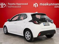 Käytetty Toyota Yaris Hybrid Active 116 HP (85 kW) 2021 Valkoinen Viistoperä
