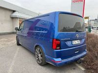 käytetty VW Transporter umpipakettiauto Pitkä 2,0 TDI 146 kW 4Motion DSG 4M20 - 1-omistajalta, Suomi-auto, LED, 19"-vanteet,