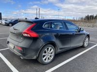 käytetty Volvo V40 T3 Inscription aut **Juuri tullut / 1.Om Suomi-auto / ACC / Webasto / Bliss / Digimittari / Hifit / Tutkat**