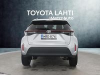Käytetty Toyota Yaris Cross 116 HP (85 kW) 2024 Musta Katumaasturi