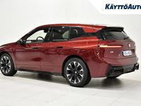 Käytetty BMW iX Comfort Edition 400 kW (544 HP) 2025 Punainen Katumaasturi