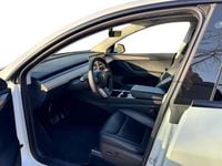 Käytetty Tesla Model Y 258 kW (351 HP) 2023 Katumaasturi
