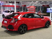 Käytetty Honda Civic Sport 126 HP (92 kW) 2019 Punainen Viistoperä