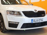 käytetty Skoda Octavia Combi 2,0 TSI RS DSG ** 1.om Suomi-auto / Webasto / Adapt.vakkari / Panorama / Xenon **