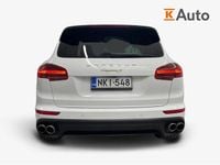 Käytetty Porsche Cayenne S E-Hybrid Platinum Edition 333 HP (244 kW) 2017 Katumaasturi